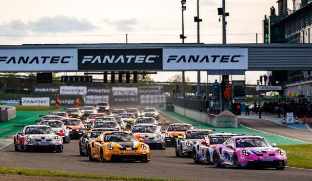 Команда BWT LechneR Racing заняла три призовых места во французском кубке Porsche Carrera на трассе «Маньи-Кур»